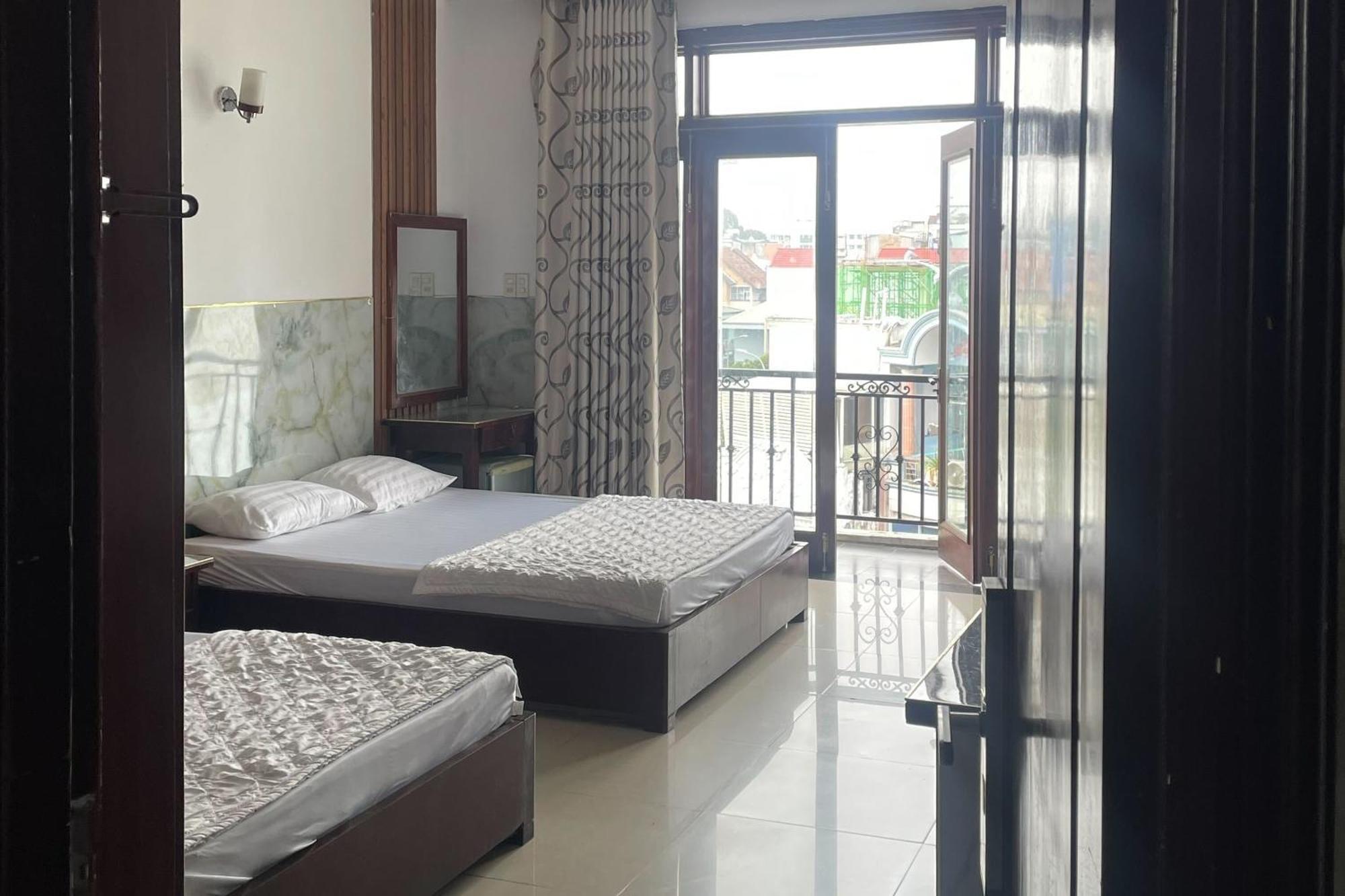 Hoa Sen Hotel 호치민 외부 사진